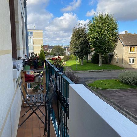 Bel Appartement Spacieux ,Convivial De 3 Chambres Avec Parking Prive Secure Caen Eksteriør bilde