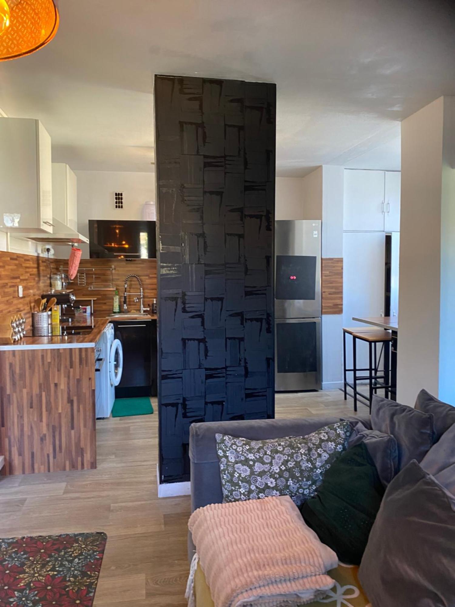 Bel Appartement Spacieux ,Convivial De 3 Chambres Avec Parking Prive Secure Caen Eksteriør bilde