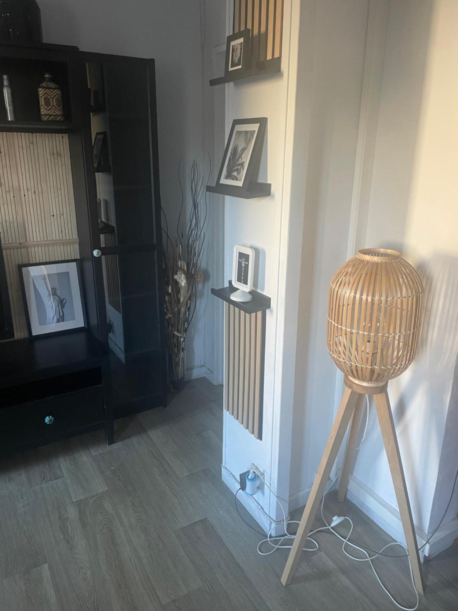 Bel Appartement Spacieux ,Convivial De 3 Chambres Avec Parking Prive Secure Caen Eksteriør bilde